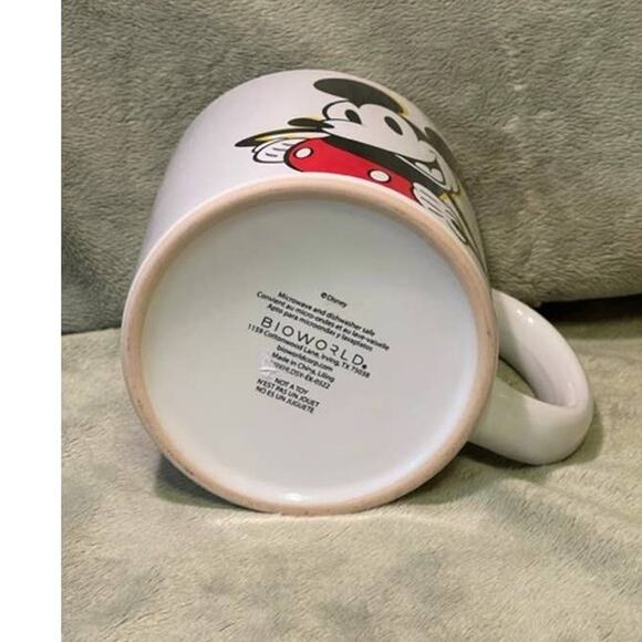 Disney's Mickey Mouse Block Expressions 16oz Ceramic Coffee Mug- NWOT - Picture 4 of 4